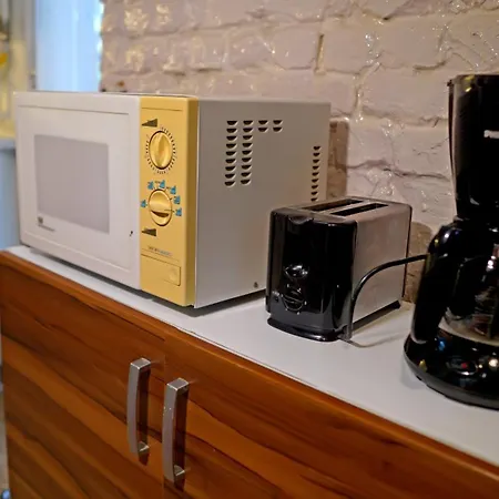 Ahsap Tarihi Ev, Eminoenue Ve Tarihi Mekanlara Yuerueyerek 5 Dakika Apartament Stambuł